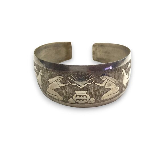 Vintage Sterling silver Storyteller Peruvian Etched Scene Cuff Bangle Bracelet - Picture 4 of 8